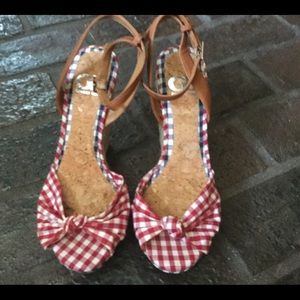 Gianni Bini wedge shoes 7.5